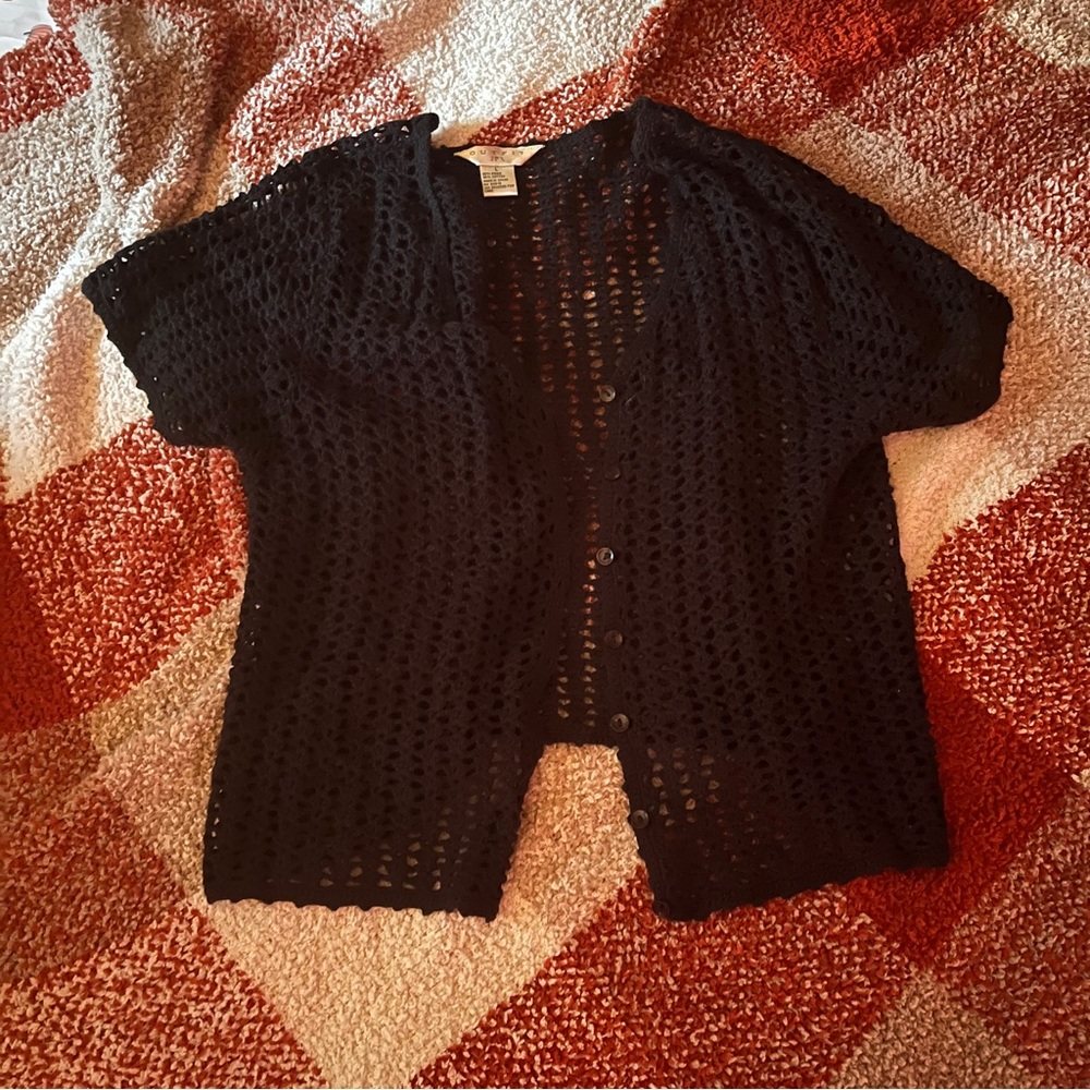Black shirt sleeve crochet cardigan